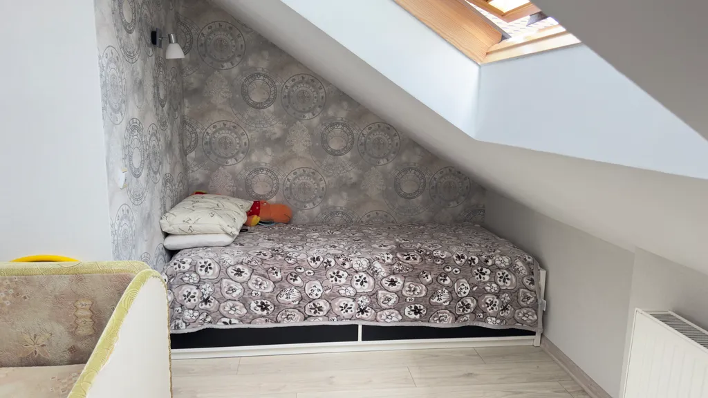 Просторная двухуровневая квартира в пяти минутах от моря