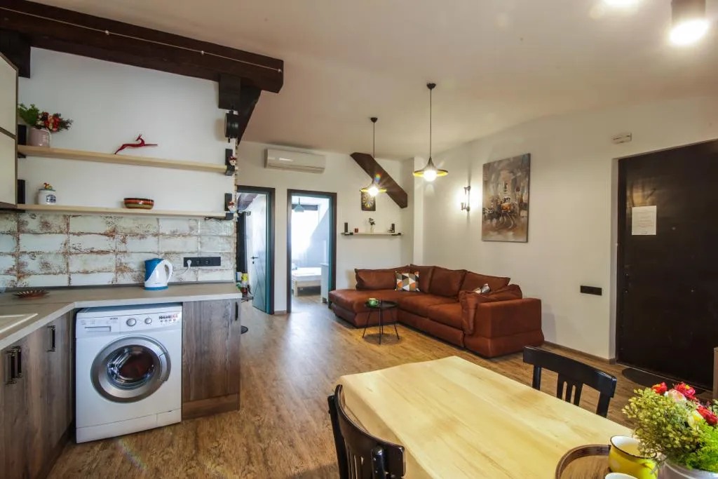 Дато апартамент