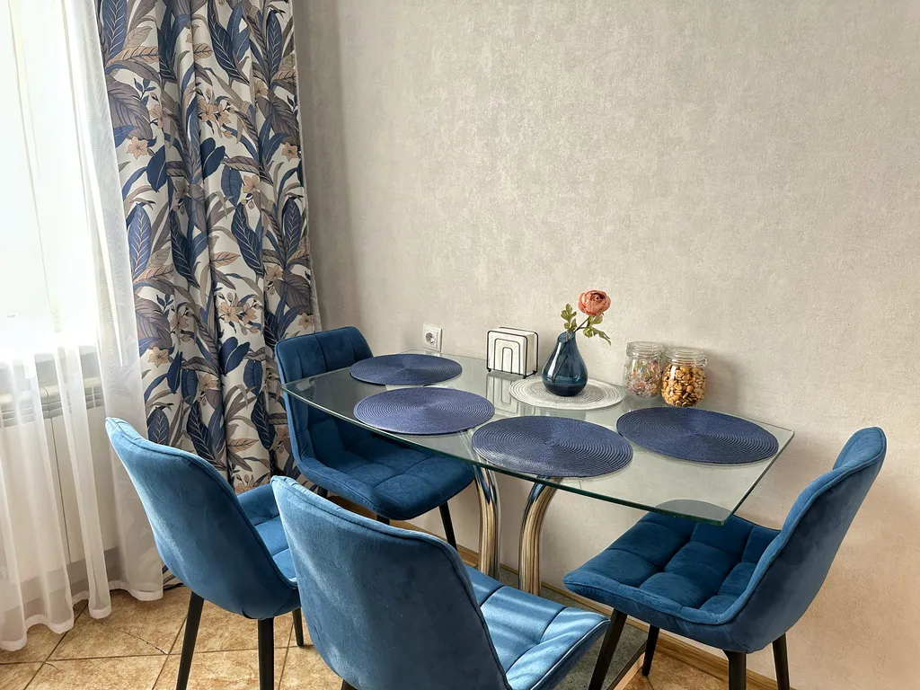 Двухкомнатная квартира в 10 минутах пешком от набережной