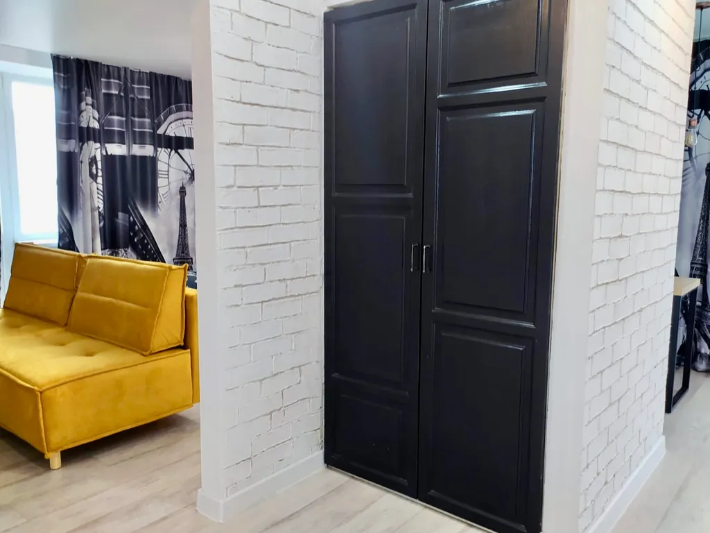 Белый Лофт в районе Крымского рынка