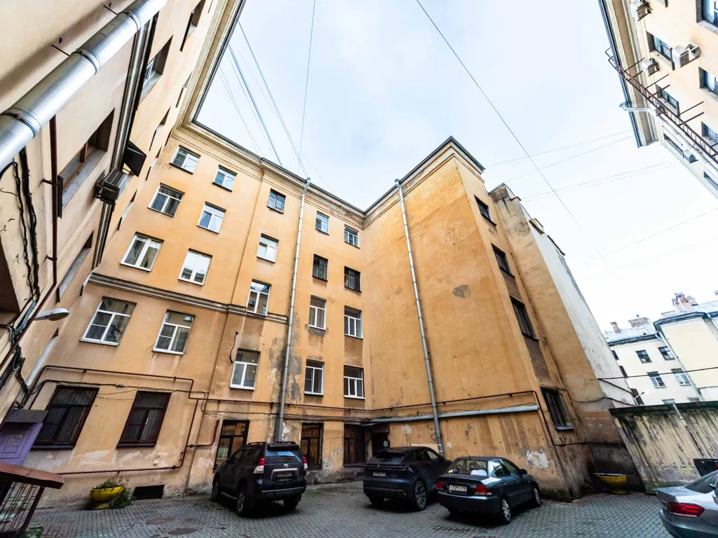 Квартира Квартира Уютная двухъярусная студия в центре — Санкт-Петербург