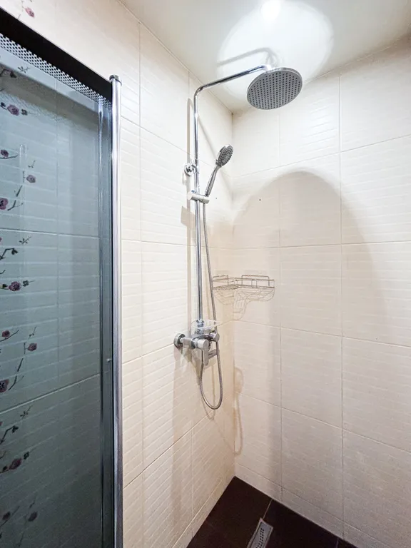 Студия возле ТЦ Мега