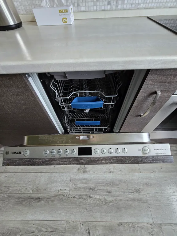 2-х комнатная квартира в Аэропорту с видом на ВПП, залив и г. Анадырь