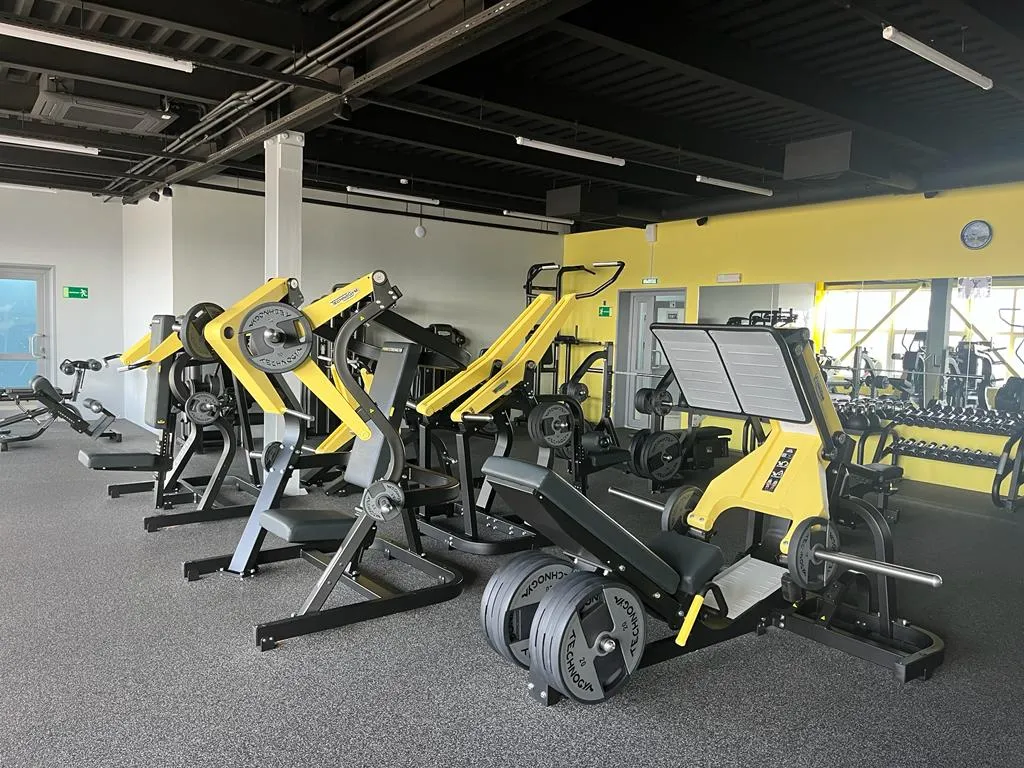 Уютная студия с дизайнерским ремонтом с видом на море и остров Петров