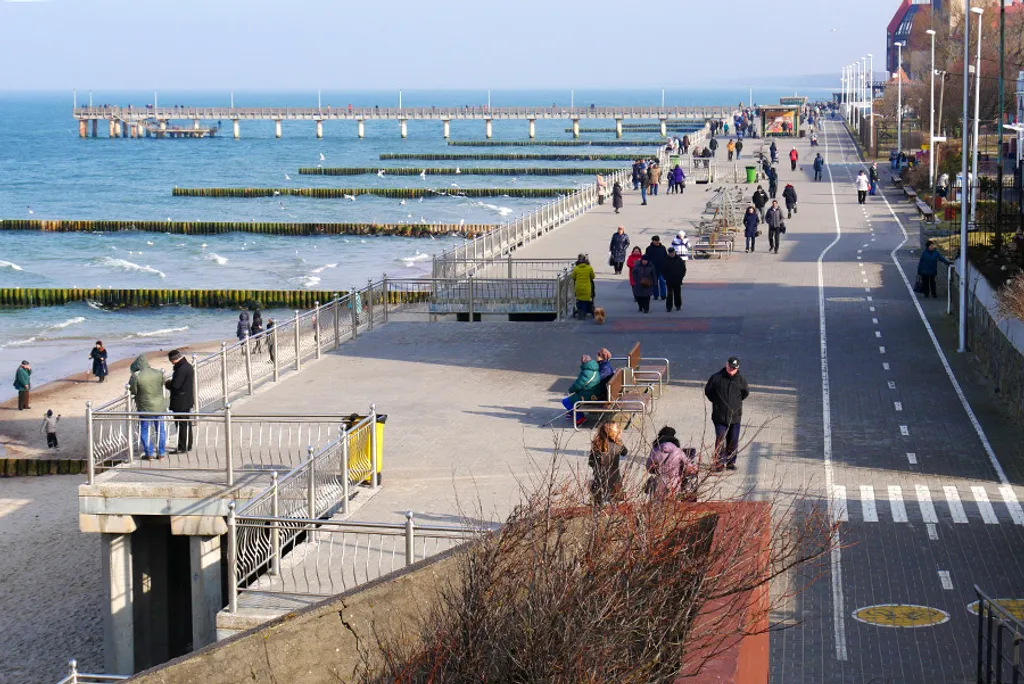 Уютная и светлая квартира в новом доме у моря