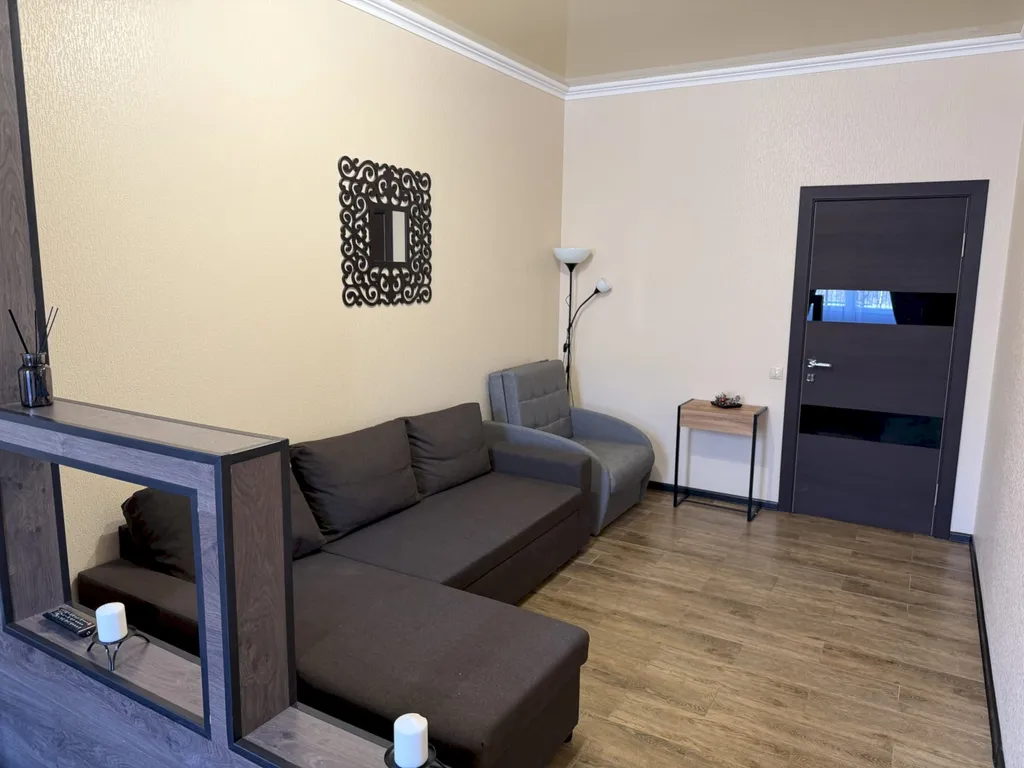 Квартира Квартира с балконом и видом на горы в центре - 11 мин до моря — Геленджик