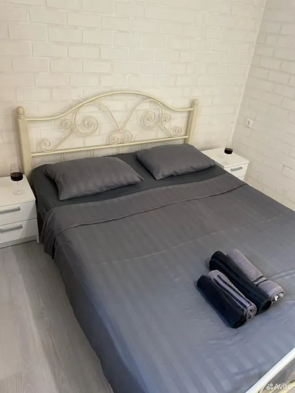 Отдельный домик студия в стиле лофт , со своей кухней и санузлом