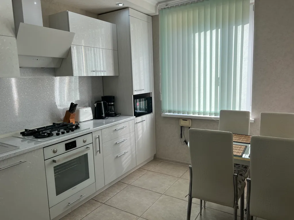 Уютный семейный апартамент с балконом