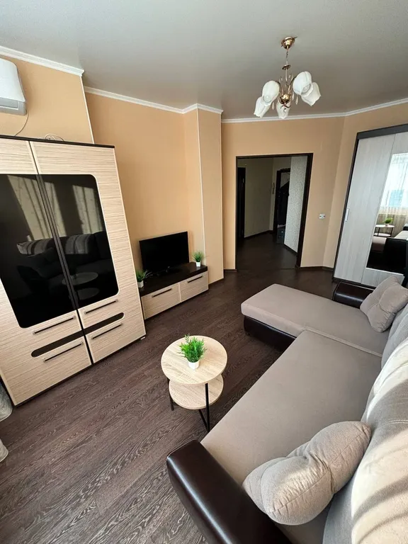 Квартира Приятная квартирка — аренда посуточно в Омск