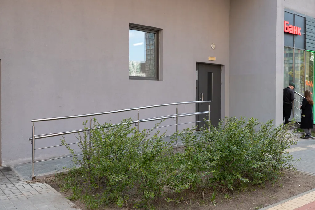 Евродвушка с большой лоджией