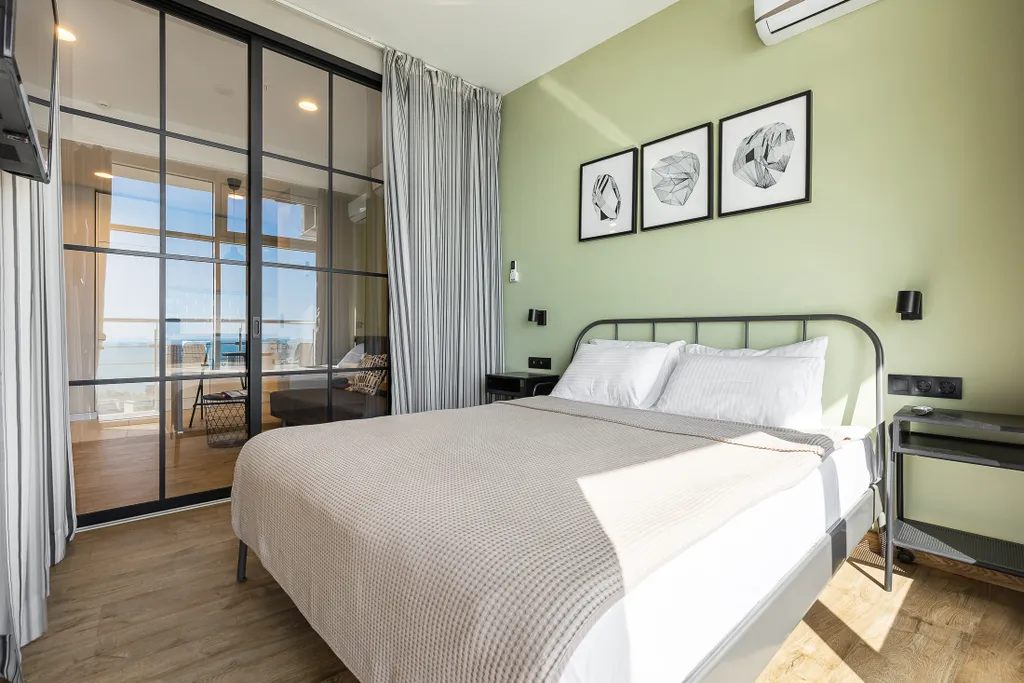 Апартаменты Барселона-Парк.com с видом на море 11 этаже и с балконом