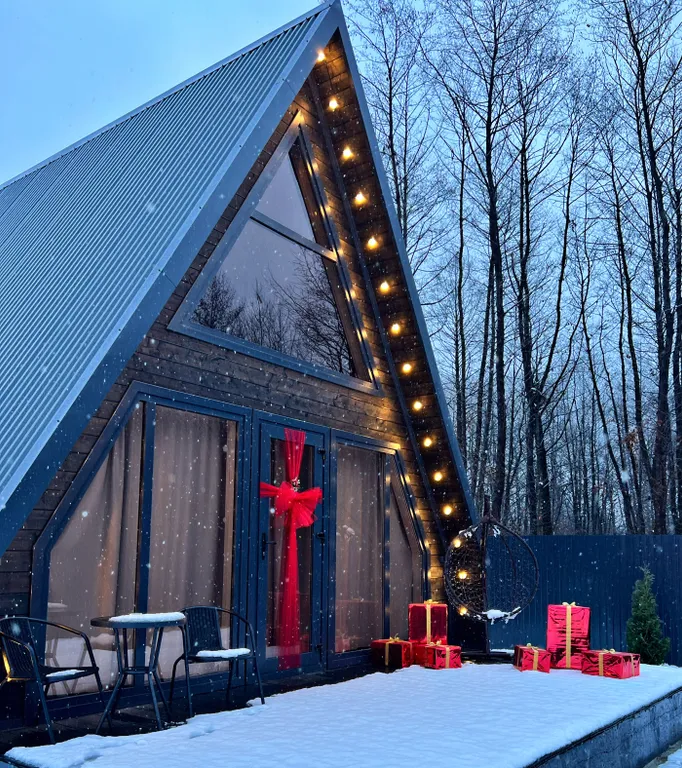 Уютный А-frame коттедж в зеленой части города