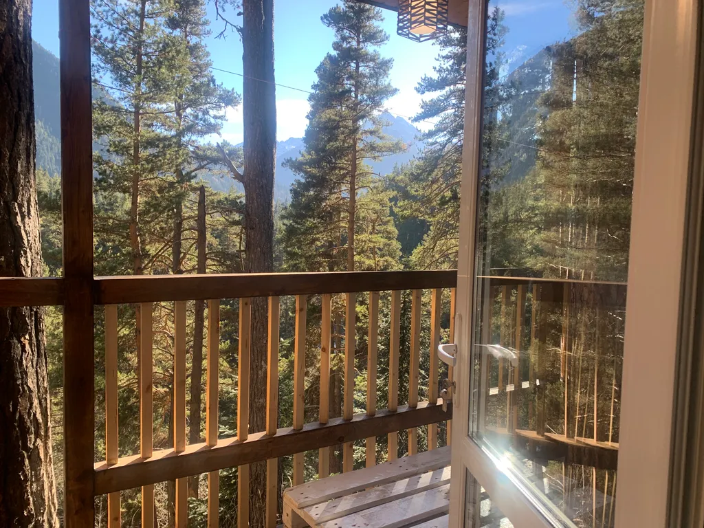 Коттедж Таунхаусы с панорамным видом на горный пейзаж — Архыз