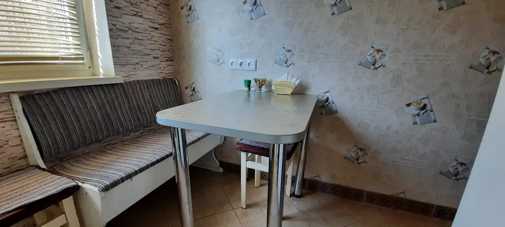 2-х комнатная квартира возле ж/д вокзала