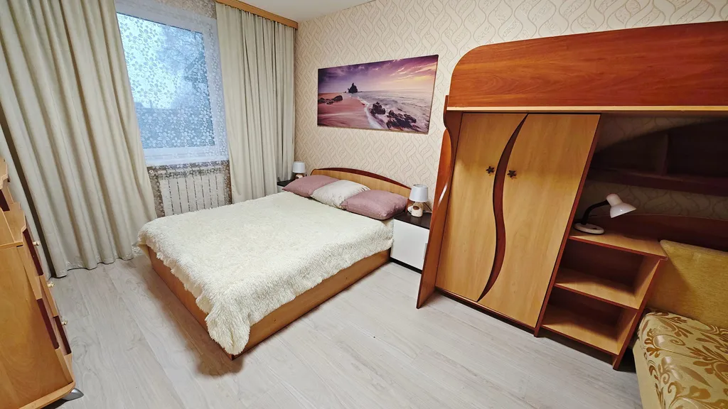 Квартира Золотые апартаменты полулюкс с 2 спальнями, кондиционером, кухней, ван — аренда посуточно в Браслав