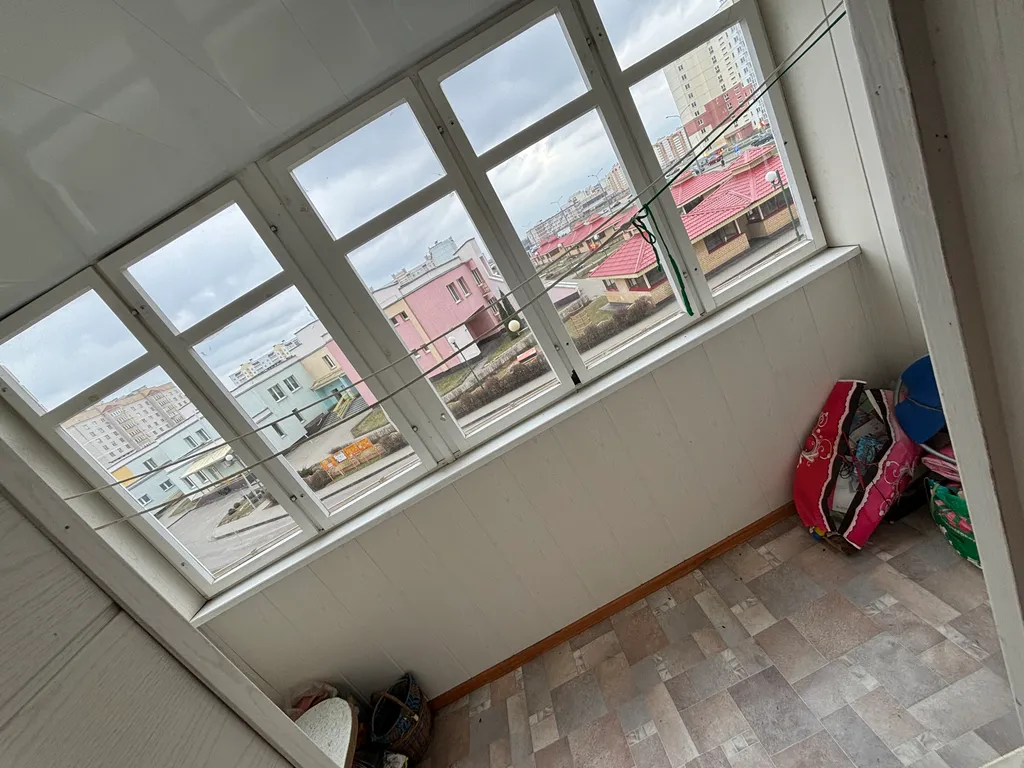 Трехкомнатная просторная квартира с хорошим ремонтом и планировкой