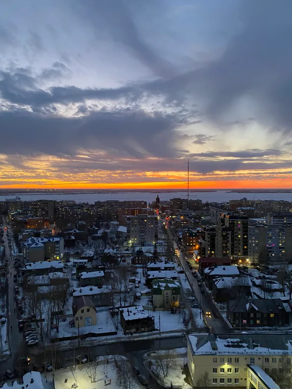 Зелёная квартира с потрясающим видом на город и реку Двину