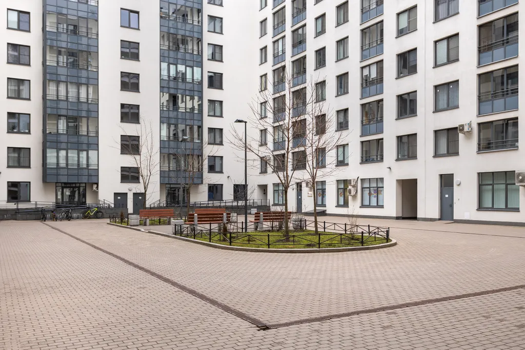 Апартаменты с камином в самом центре Петербурга