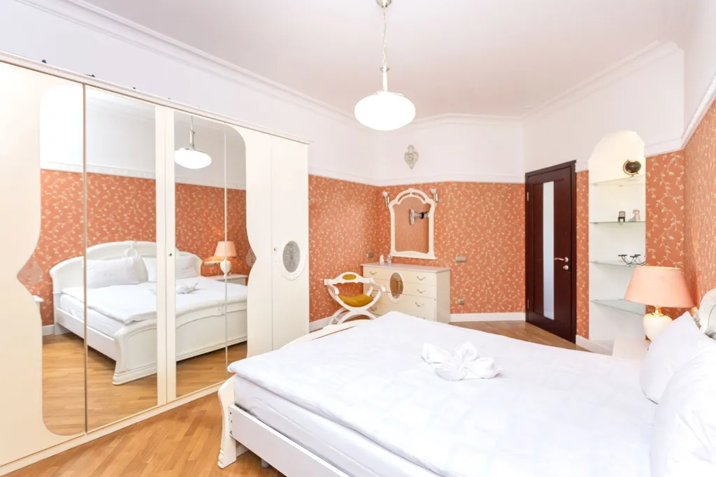 Просторный 3-комнатный апартамент в центре Минска