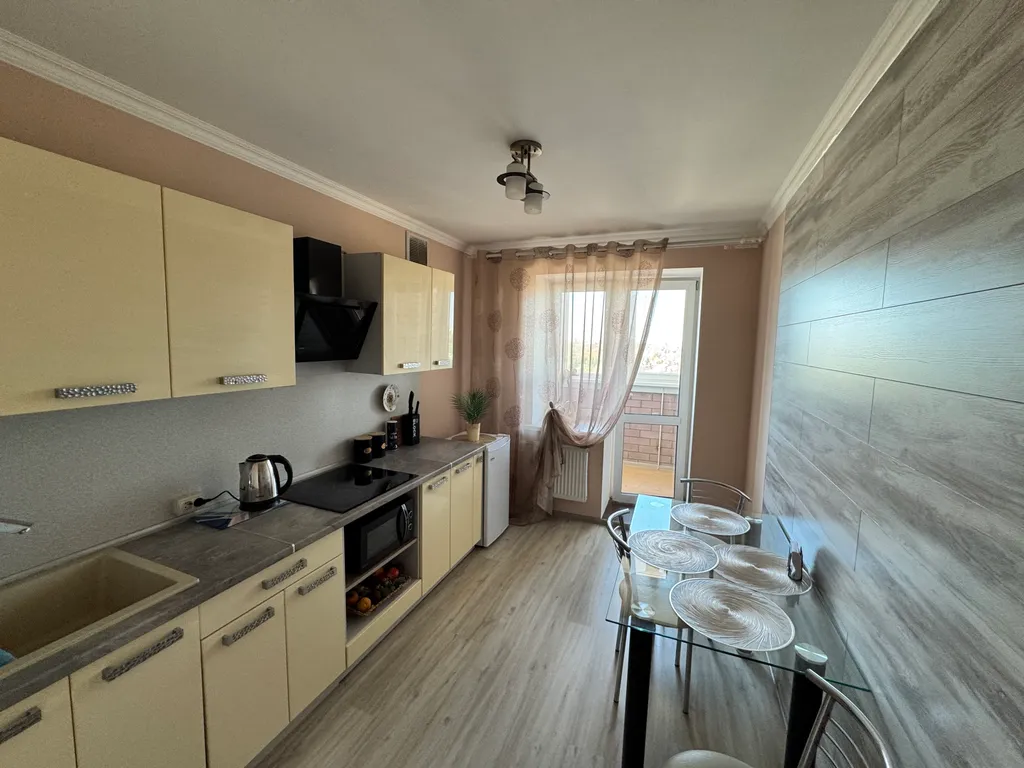 Апартаменты на гребном возле Макдональса