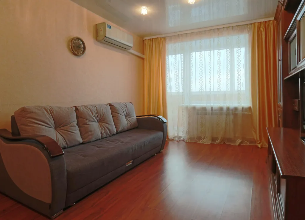 Тихая квартира в центре города с шикарным видом на городские пейзажи!