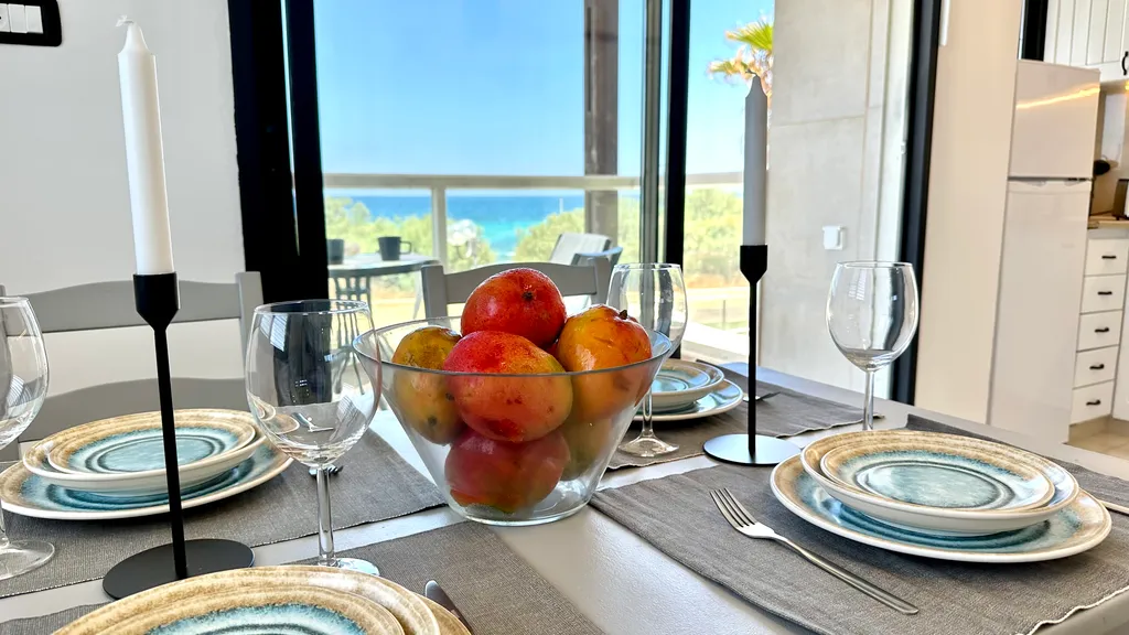 GW951 Квартира с балконом с видом на море (Gugel Waves Nahariya)