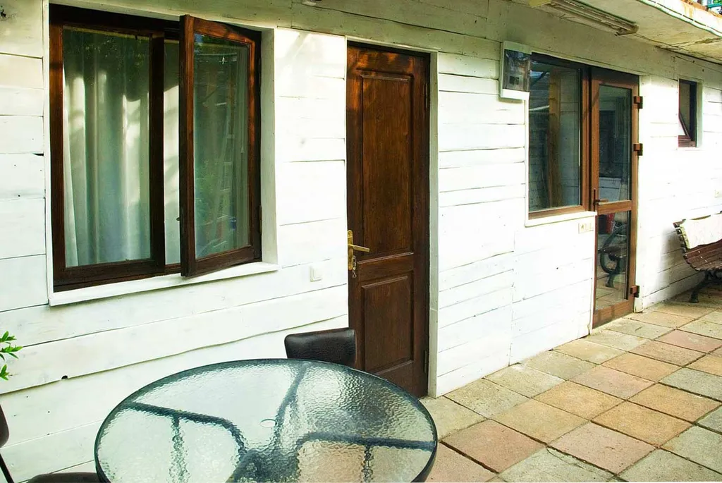 Семейный дворик