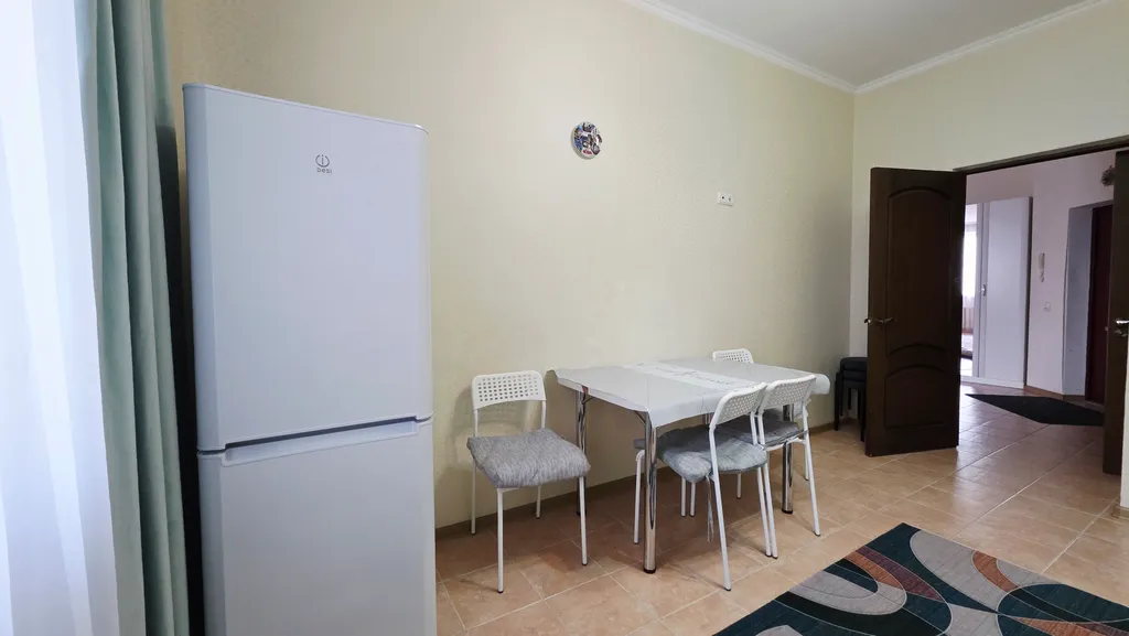 3х комнатная квартира, шикарный вид на байтерек, центр, 3 кровати, диван, 2 санузла