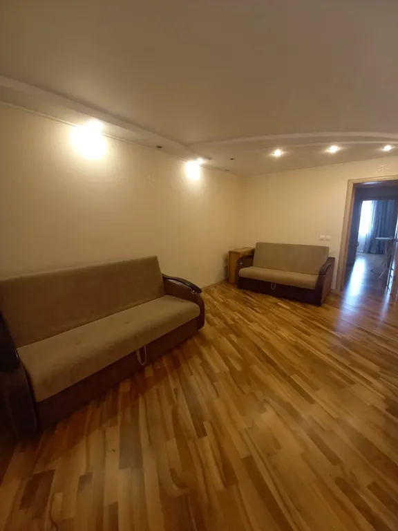 Большая 3-комнатная квартира с отличным интерьером и хорошей мебелью