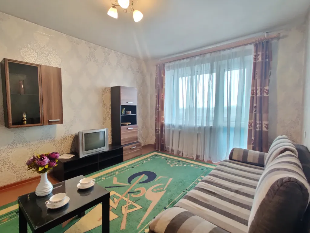 Квартира 2-комнатная, 5 раздельных мест возле гипермаркета Евроопт — аренда посуточно в Бобруйск