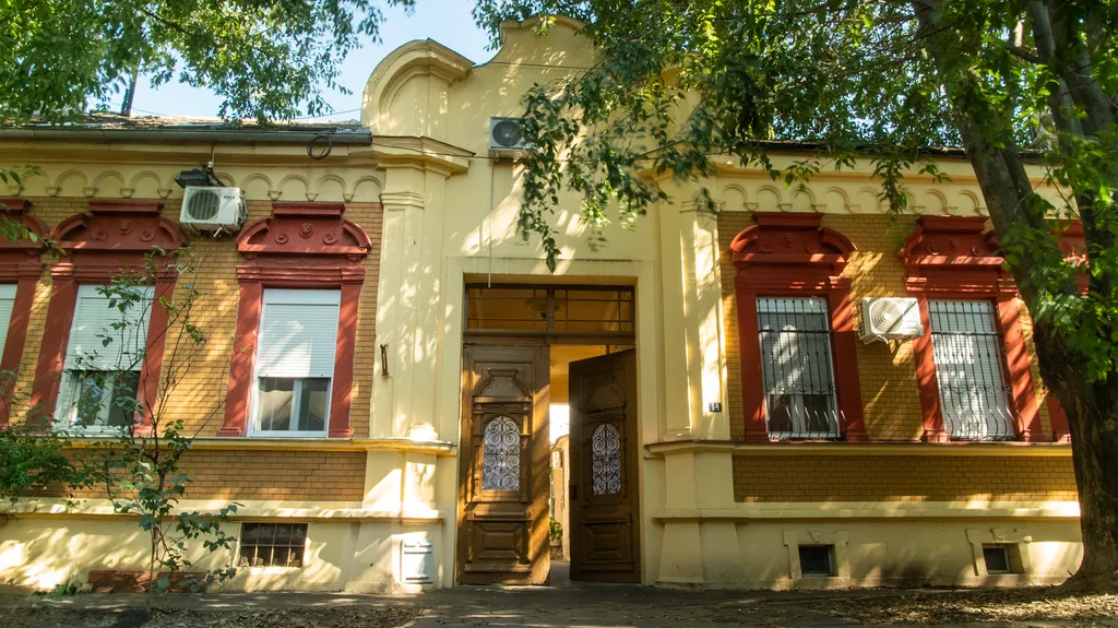 Квартира 3-комнатная Квартира — Нови-Сад
