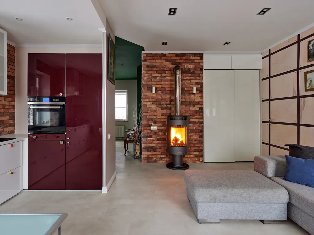 Красивый коттедж у озера для семьи в 20 минутах от города