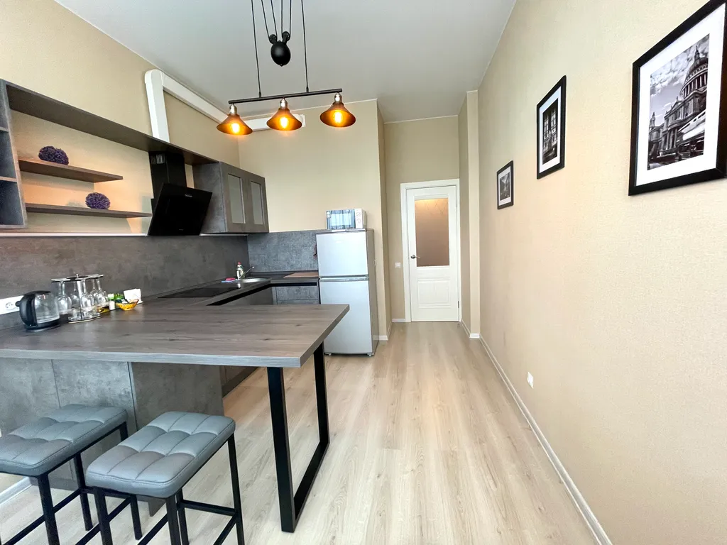 Панорамная квартира на верхнем этаже с видом на город