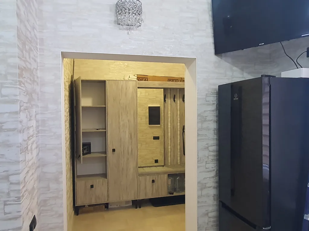 Просторные апартаменты с отдельным входом и свободной парковкой