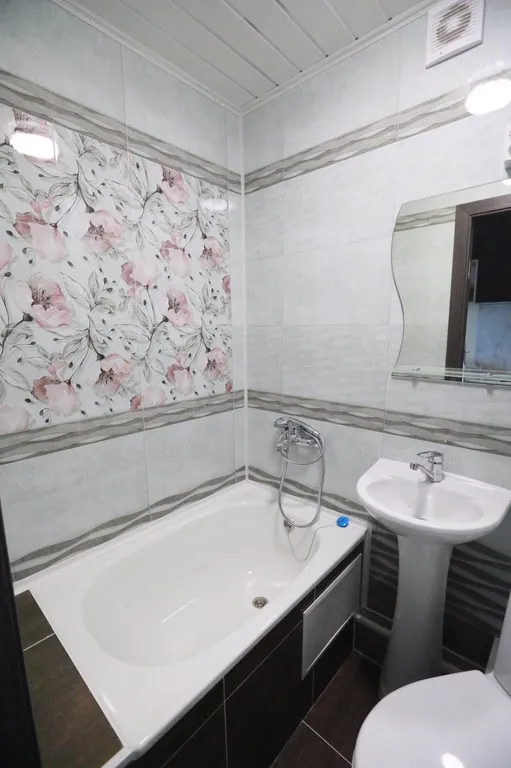 Гостинка с евро ремонтом в центре