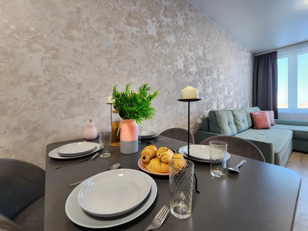 3-комнатная на Взлетке возле ТРЦ Планета