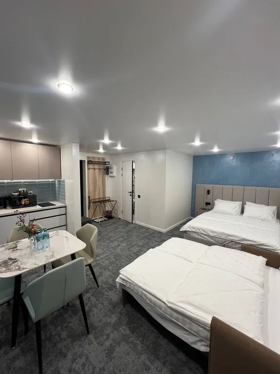 Апартаменты в отеле Каменный цветок живописного ГК Завьялиха