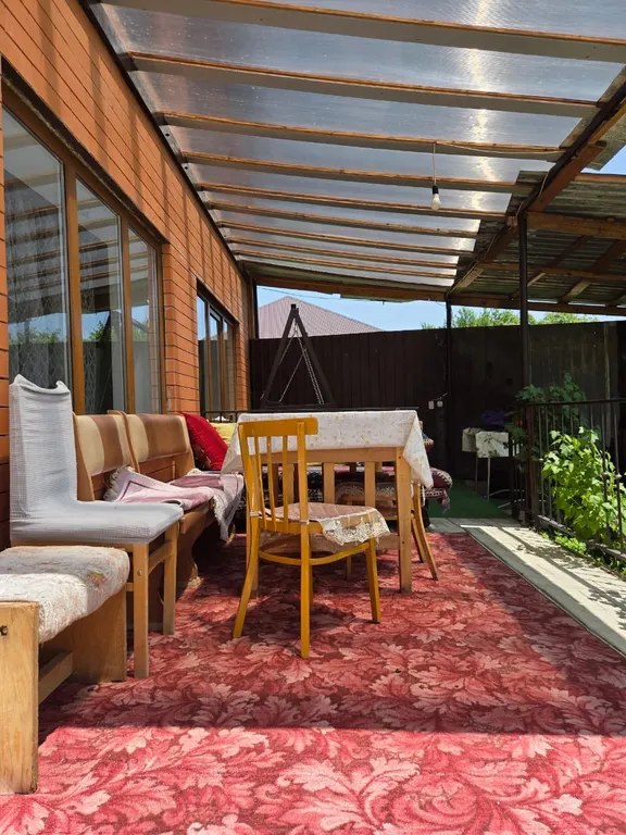 Живописный двухэтажный дом за выгодную цену