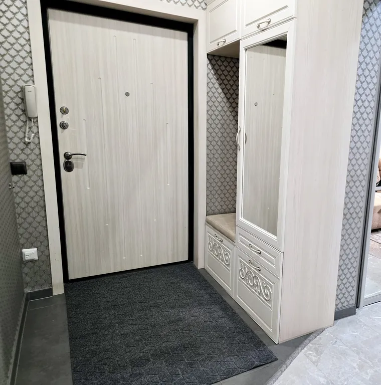 Квартира 2-х комнатная квартира с большой кухней-гостиной — Иркутск