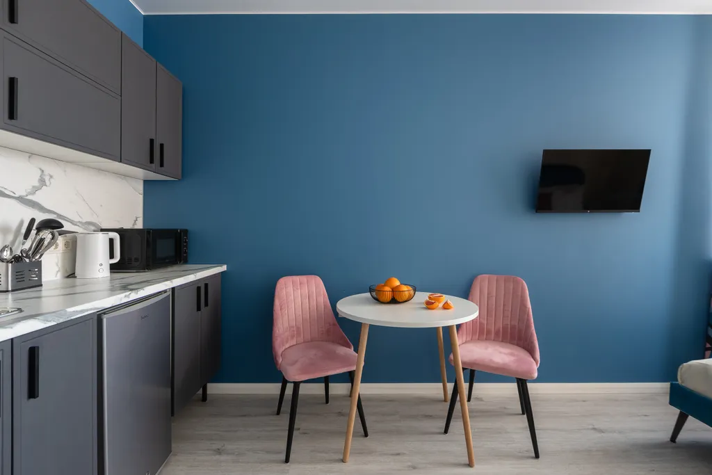 Яркая и стильная студия комфорт-класса