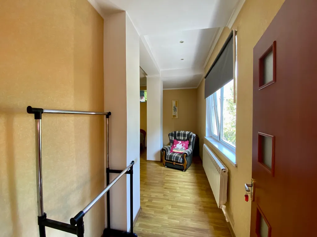 Апартаменты в самом центре Ялты у моря с парковкой бонус