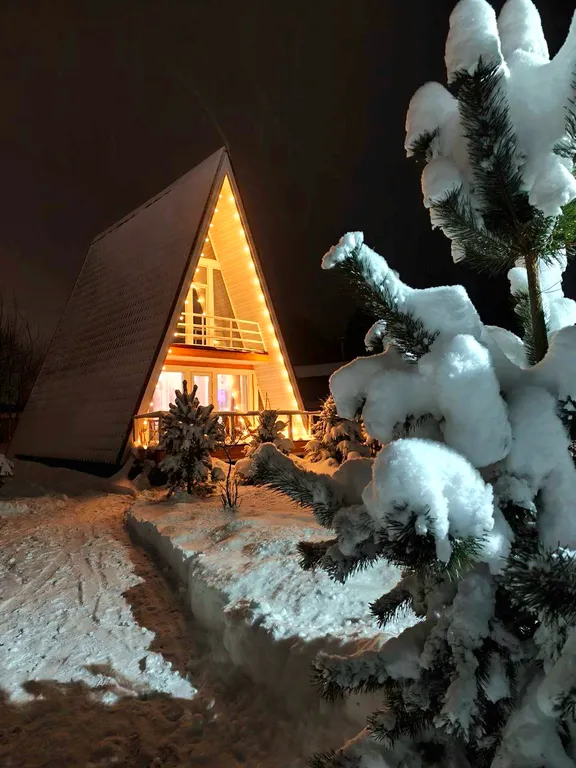 Коттедж Коттедж Шалаш с русской баней и банным чаном — Снегиревка