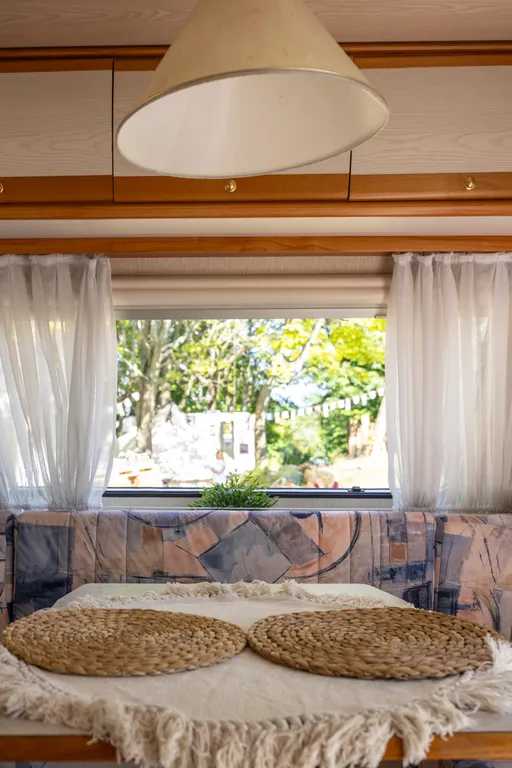 3-х местный автодом с видом на лес и озеро