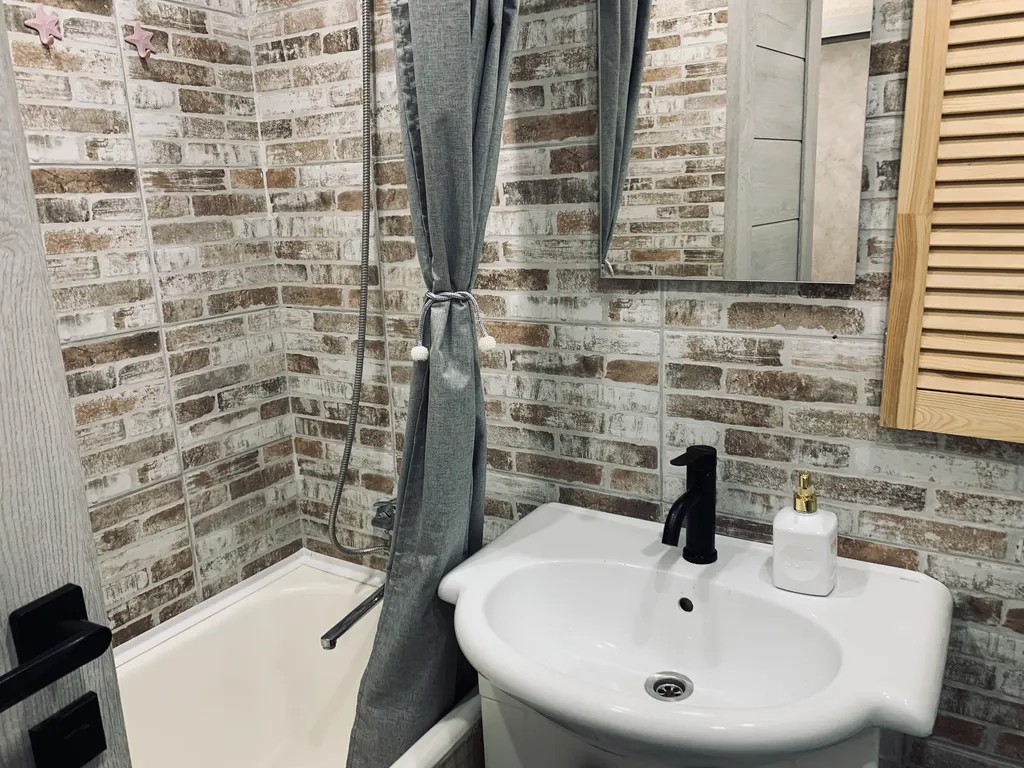 Уютная 2-комнатная квартира с окнами на сад