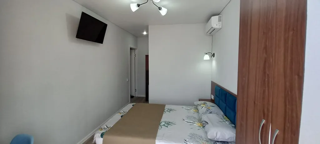 Комната с видом на море