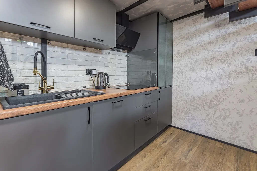 Alice apart в самом сердце Нижнего