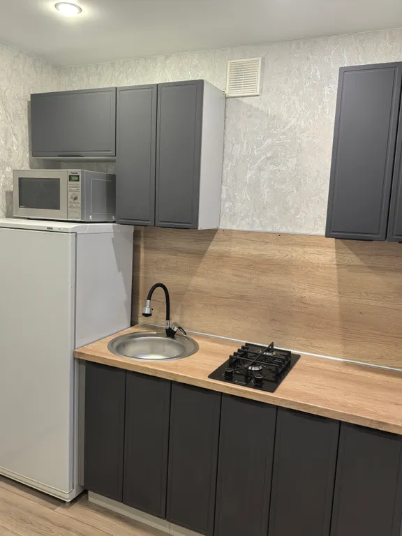 2-комнатная на Фрунзе в центре суперлокация