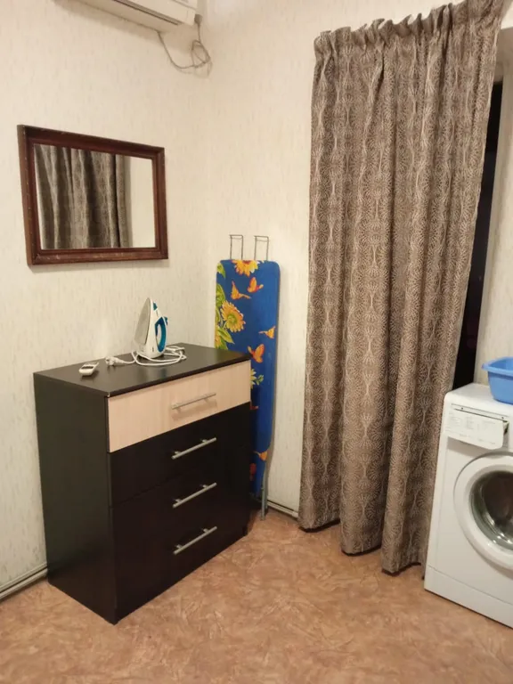 Коттедж Частный домик с беседкой рядом с береговой линией — Ялта