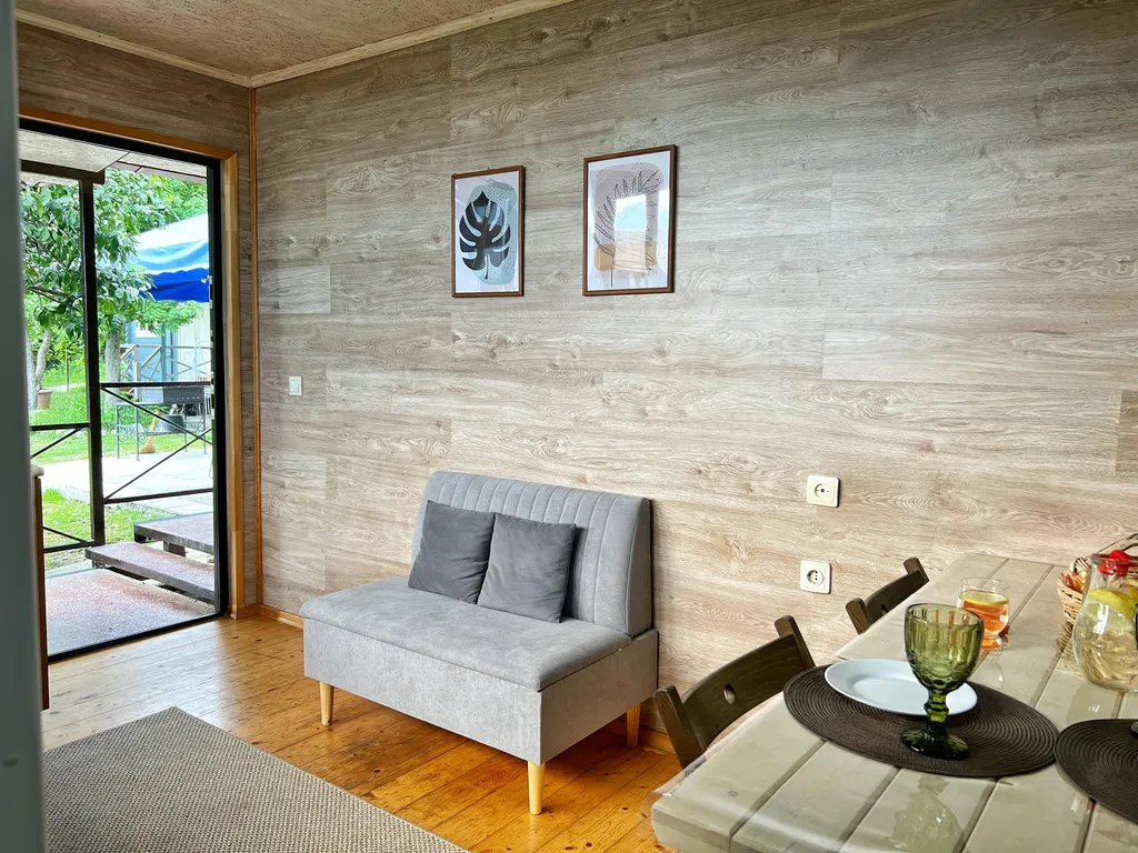 Уютный домик с видом на море