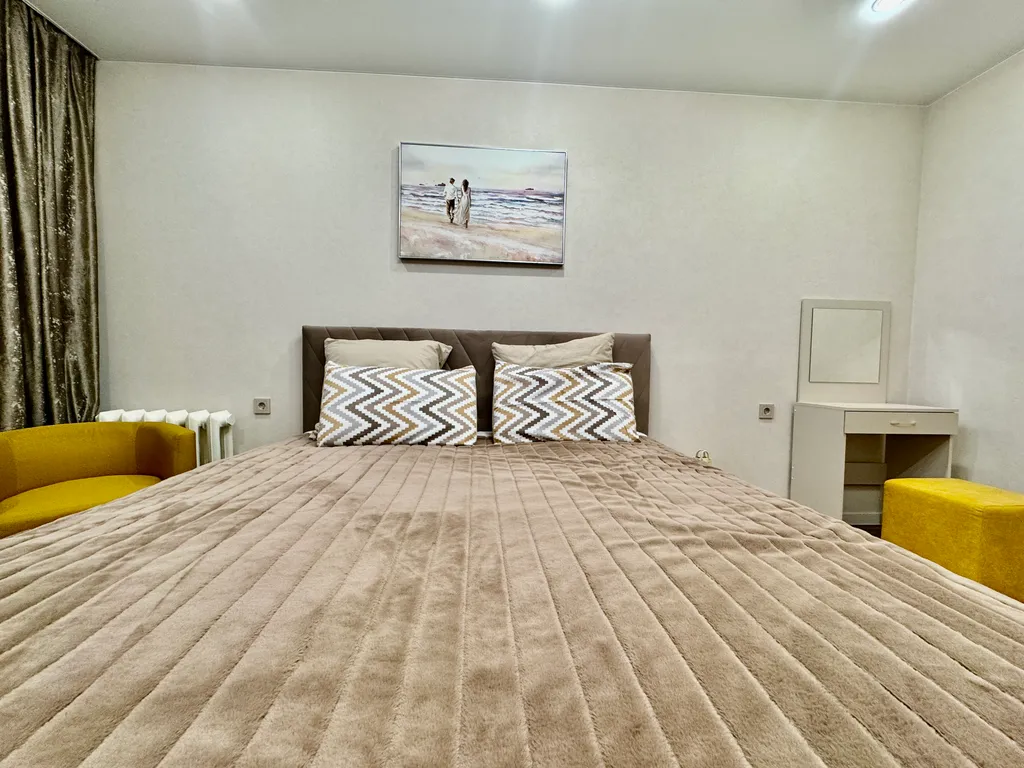 Роскошная + камин + ТВ 2 метра